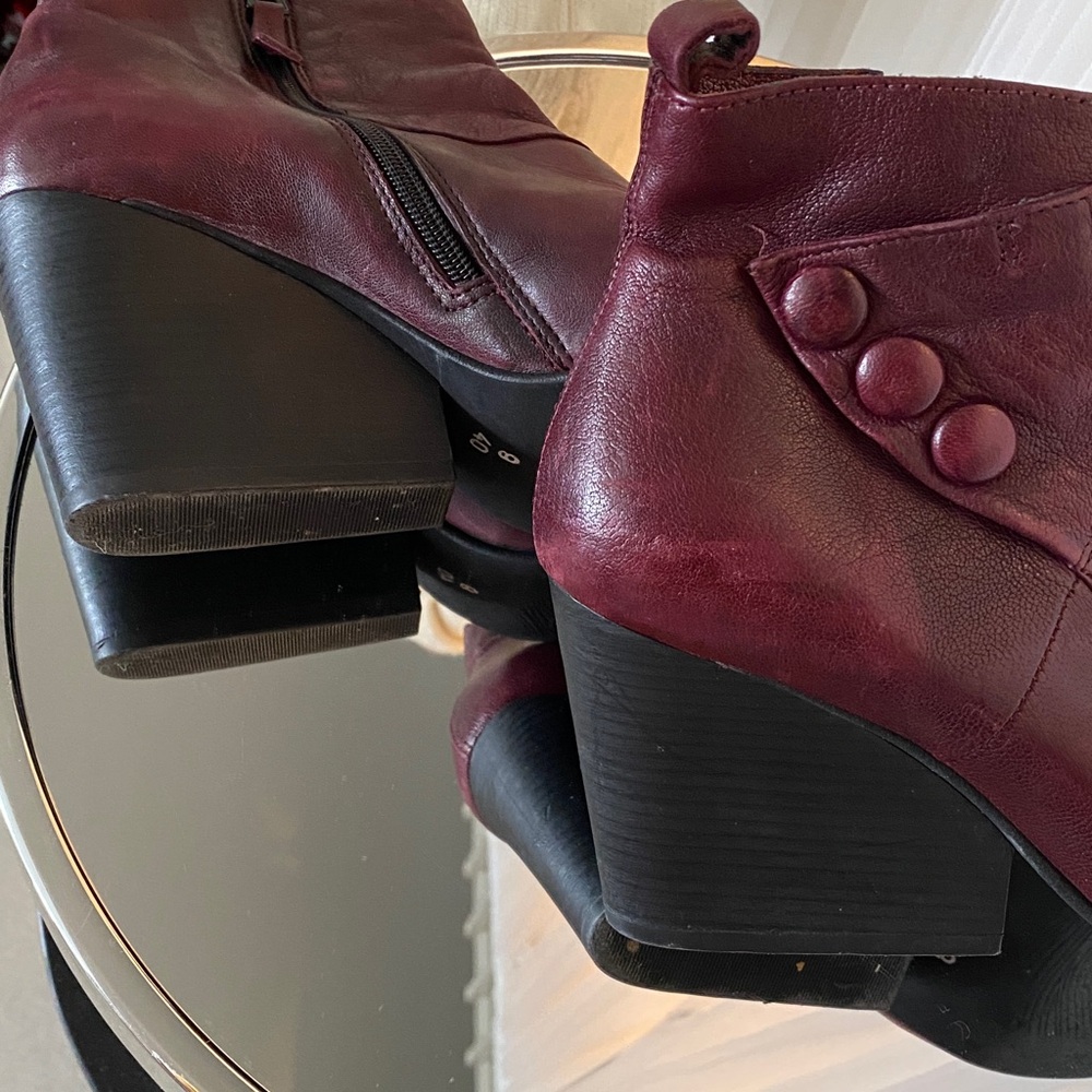Miz Mooz New York City Burgundy Ankle Leather Boots! Side Zipper Size 9 - Picture 6 of 16